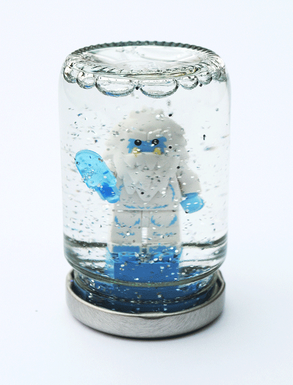 DIY: bola de nieve con lego