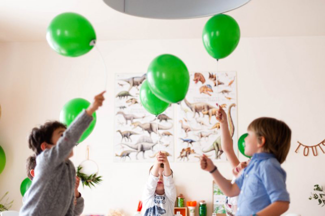 decorar-globos-fiesta-dino